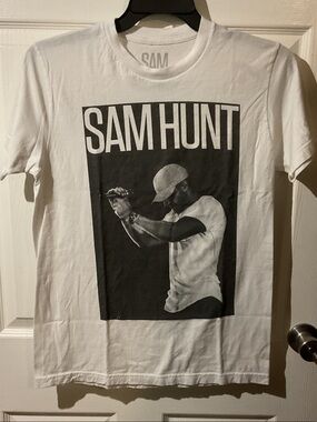 Sam Hunt 15 In A 30 Tour Tee with Backhit
